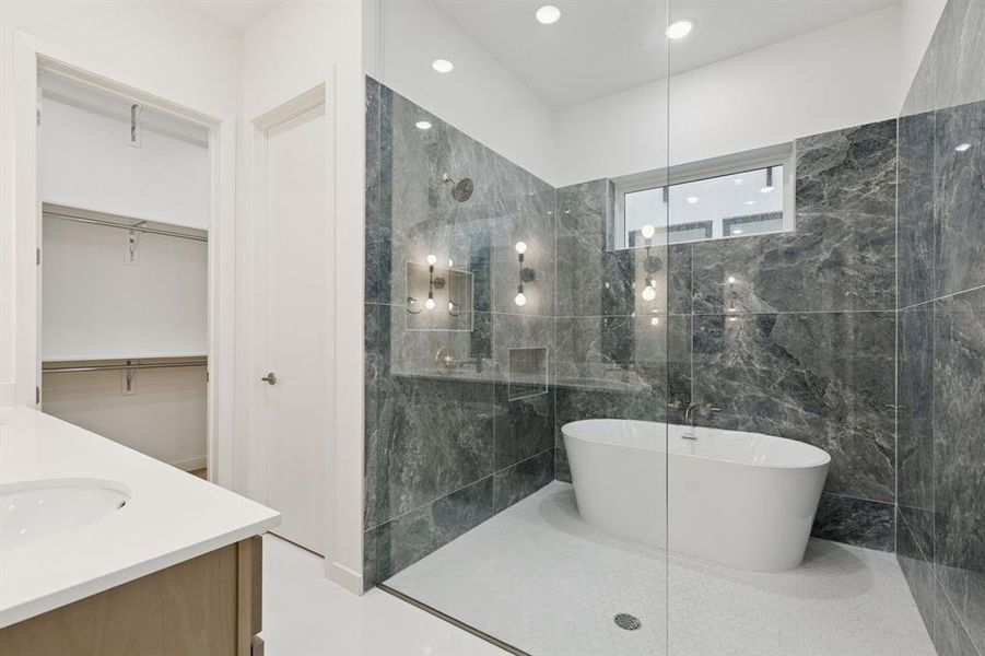 Furnished interior view inside a new home in , Dallas (Image 14).