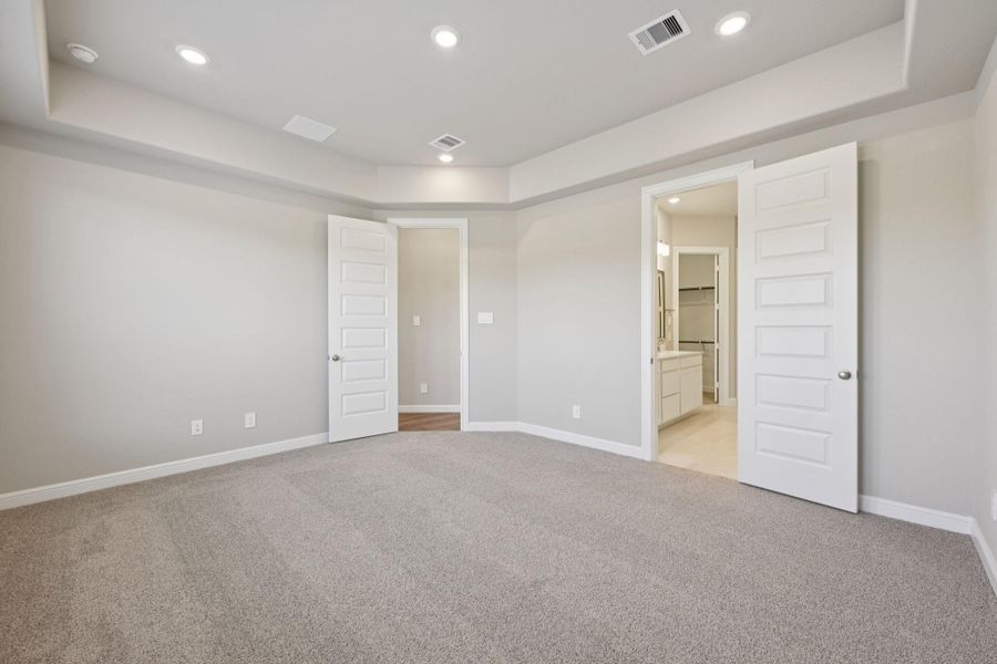 Spacious, unfurnished interior of a new home in Kemah Crossing - Luxe Series, Kemah (Image 36). Spacious, unfurnished interior of a new home in Kemah Crossing - Luxe Series, Kemah (Image 36).