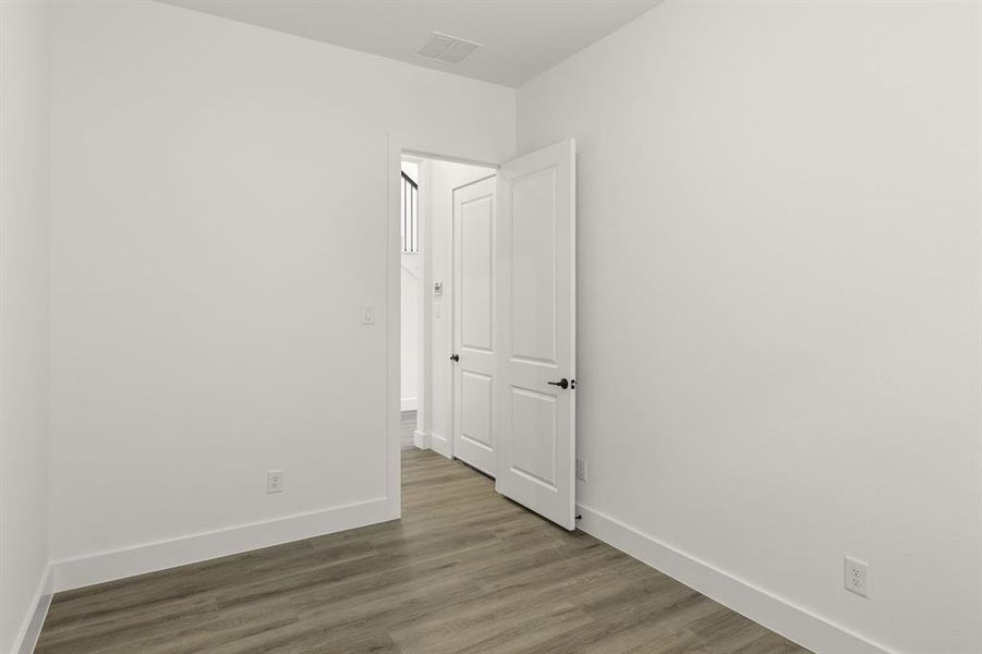 Image 25 of a home in The Villages of Hurricane Creek.