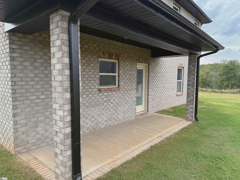 Exterior details and patio area of a home in Bracken Woods, Piedmont (Image 18).