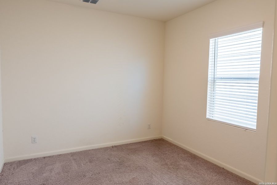 Spacious, unfurnished interior of a new home in Trails at Culebra, San Antonio (Image 18).