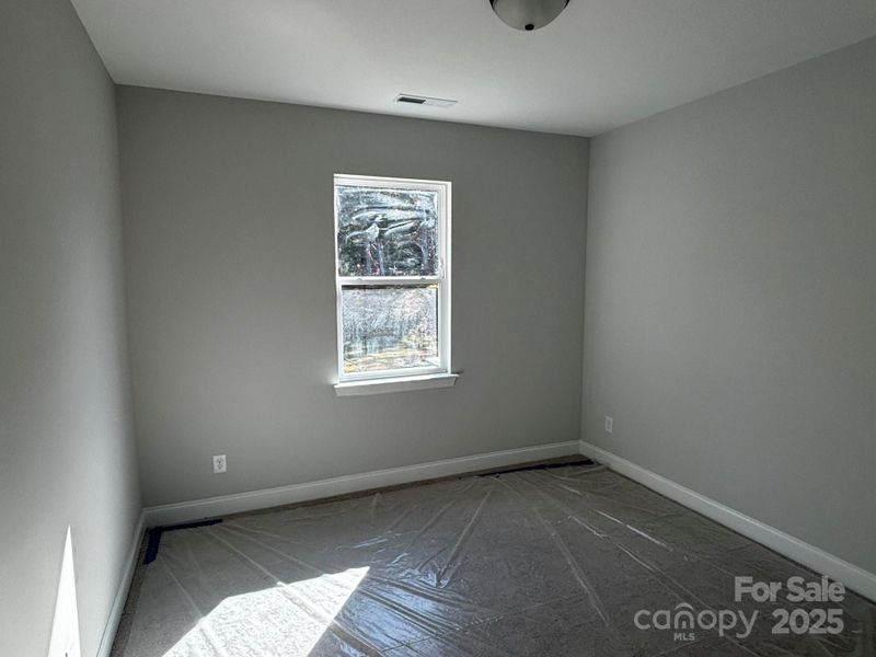 Image 12 of a home in Waterford Commons.