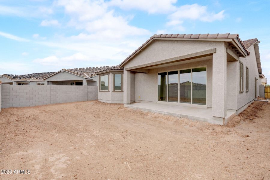 35-web-or-mls-W Agave Rd-035