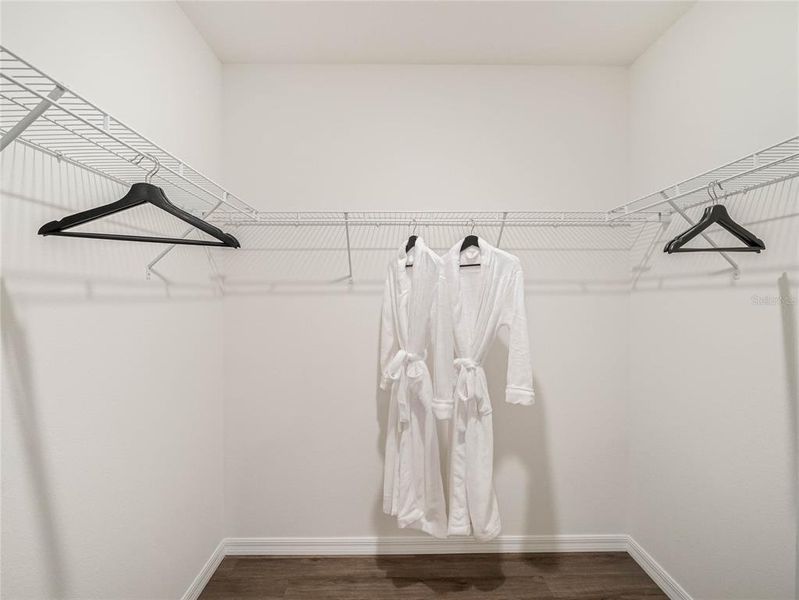 Spacious, unfurnished interior of a new home in Villamar, Winter Haven (Image 17).