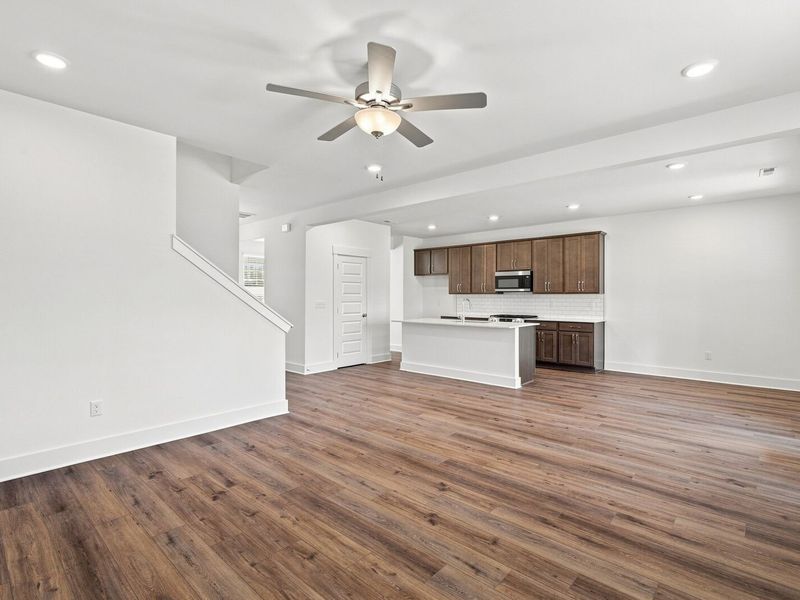 Spacious, unfurnished interior of a new home in Woods Crossing, Gallatin (Image 37). Spacious, unfurnished interior of a new home in Woods Crossing, Gallatin (Image 37).