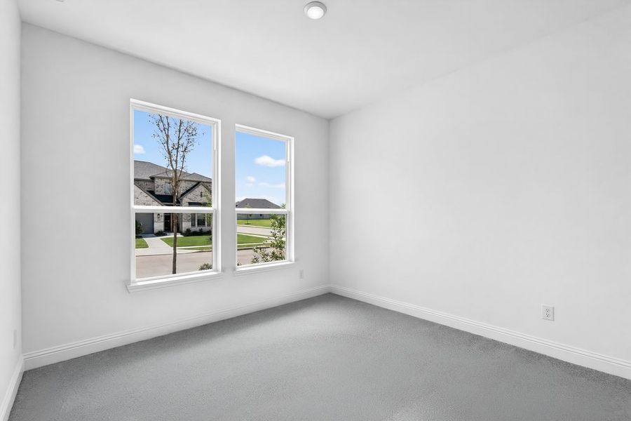 Spacious, unfurnished interior of a new home in South Oak, Oak Point (Image 21). Spacious, unfurnished interior of a new home in South Oak, Oak Point (Image 21).