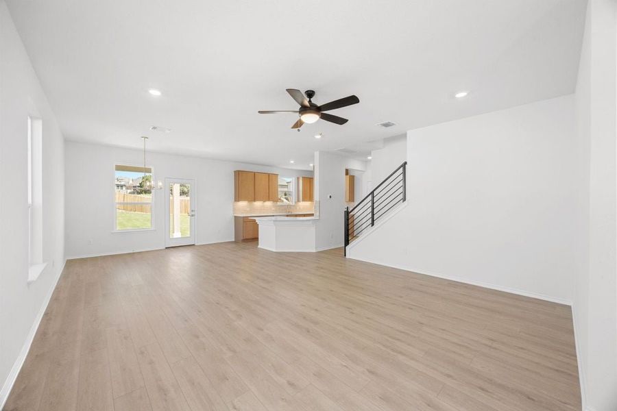 Spacious, unfurnished interior of a new home in Retreat at San Gabriel, Georgetown (Image 6).