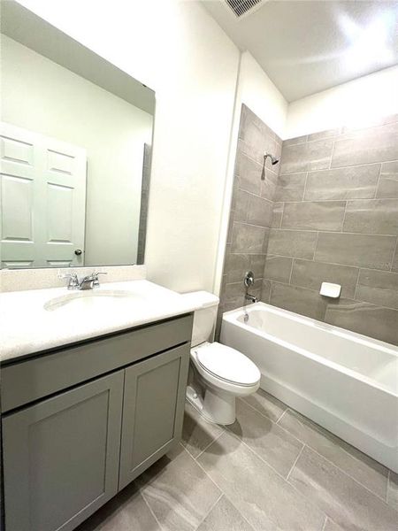 Furnished interior view inside a new home in Palm Coast: Cornerstone Collection, Palm Coast (Image 12).