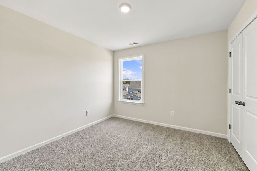 Spacious, unfurnished interior of a new home in Neill's Pointe, Angier (Image 31).