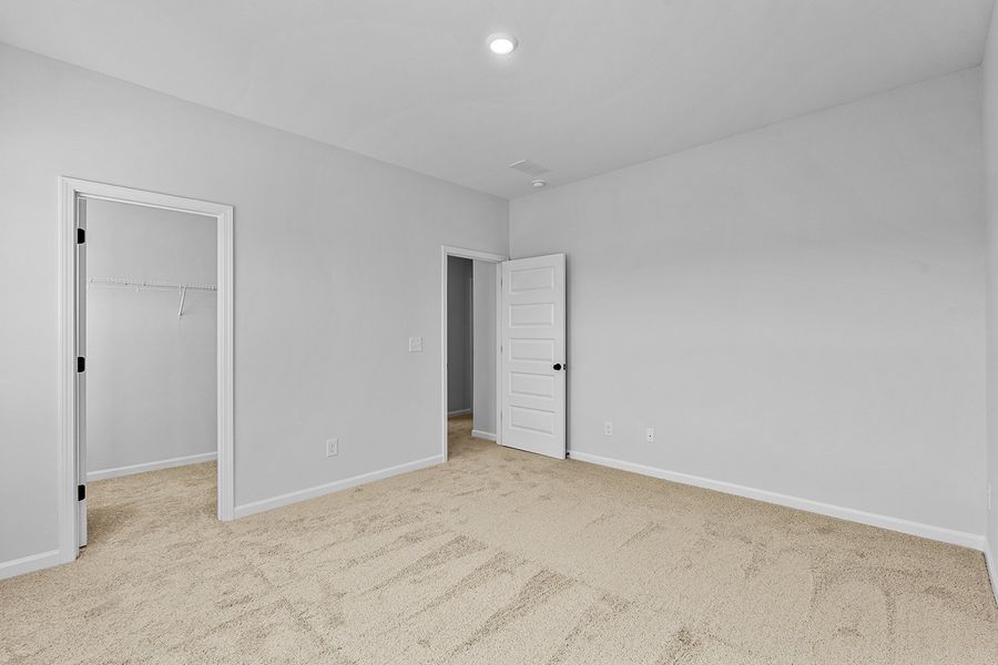 Spacious, unfurnished interior of a new home in Lilah Grove, Summerfield (Image 42).