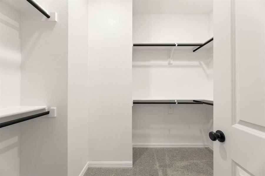 21. 709 Kerrville - Closet