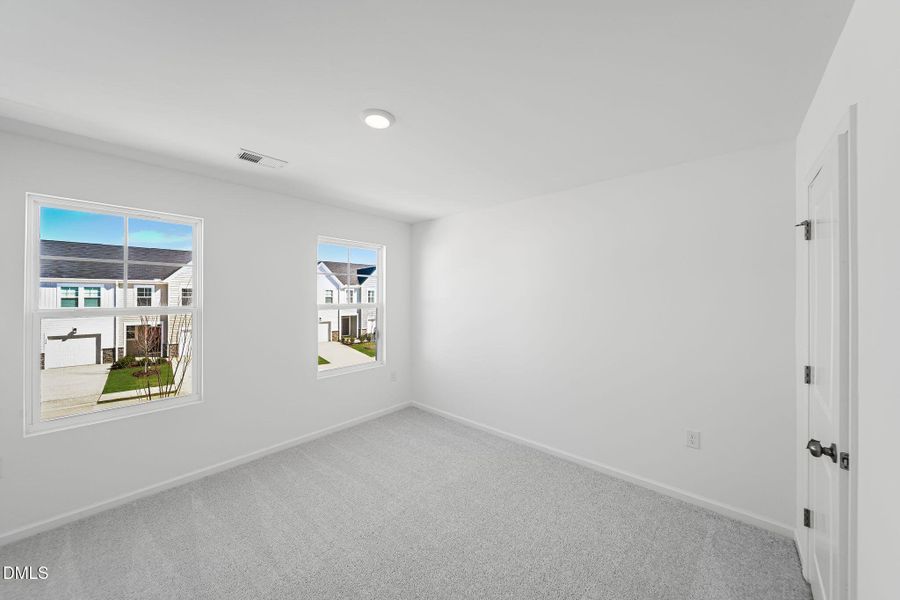 SUN_MyrtleMeadows_Pic_Winston-4