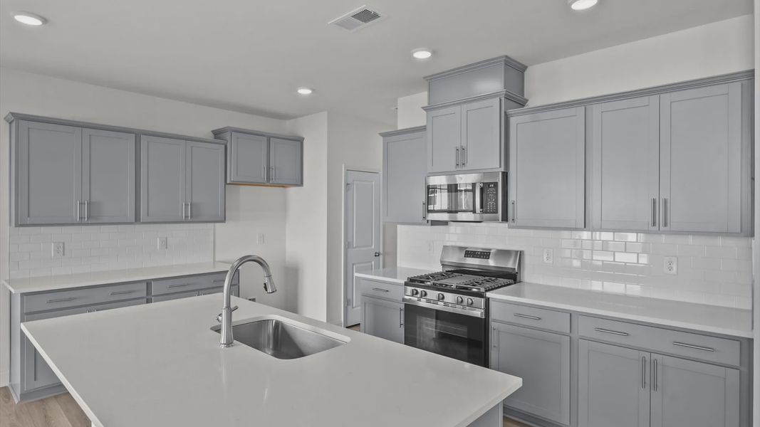 Furnished interior view inside a new home in Essex Village, Franklinton (Image 10).