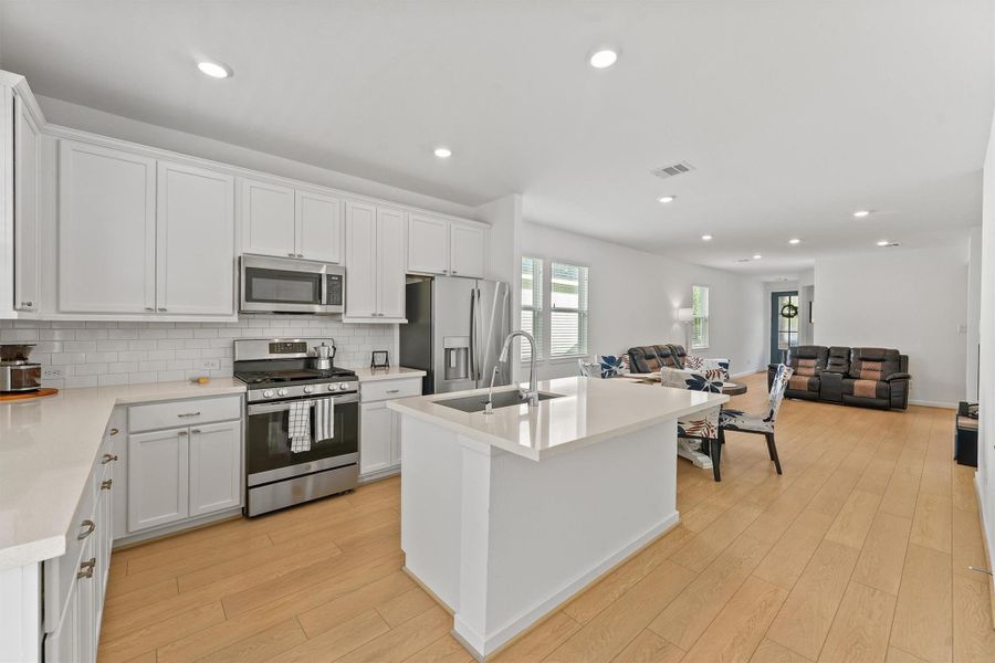 Image 22 of a home in Mason Woods 40s. Image 22 of a home in Mason Woods 40s.