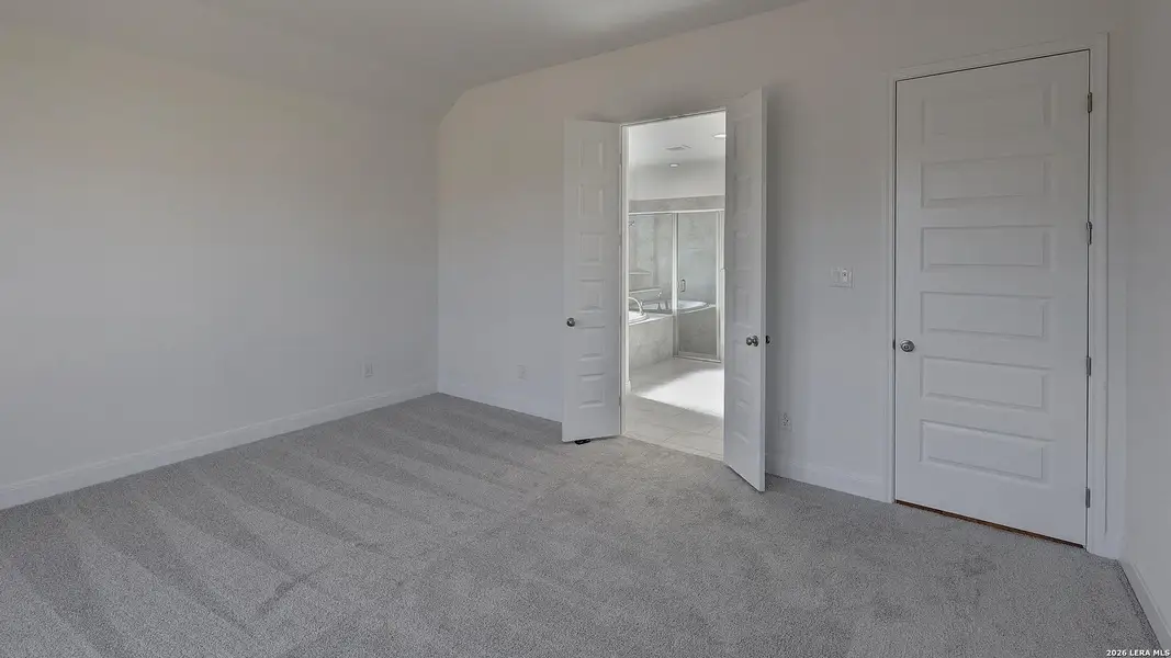 Spacious, unfurnished interior of a new home in Kallison Ranch, San Antonio (Image 19).