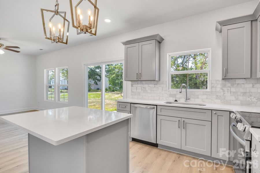 Furnished interior view inside a new home in , Kannapolis (Image 13).