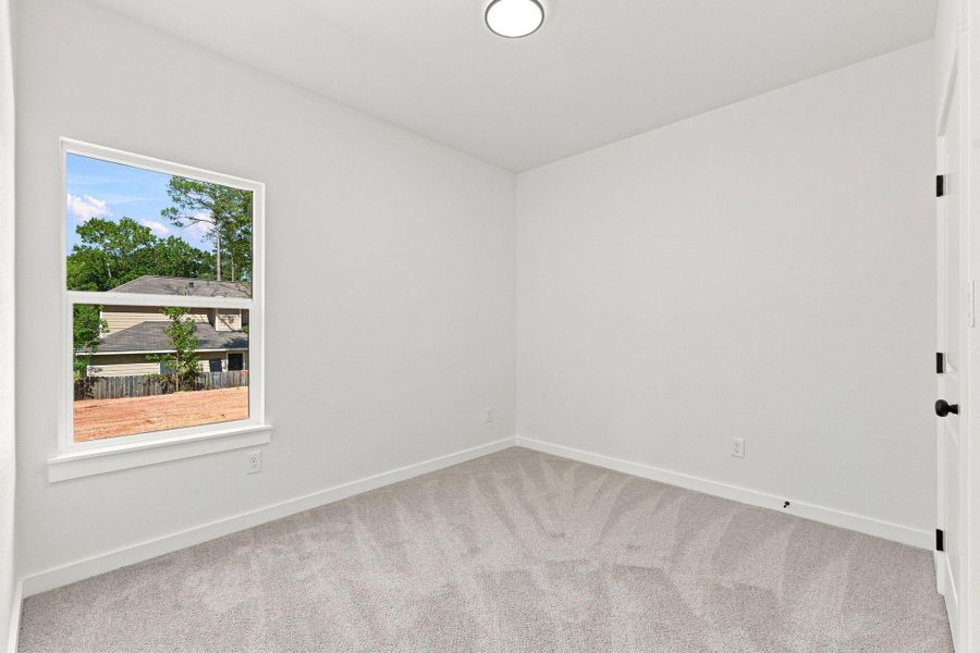 Spacious, unfurnished interior of a new home in , Willis (Image 18).