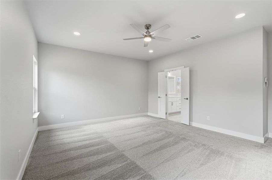 Spacious, unfurnished interior of a new home in , Corsicana (Image 27). Spacious, unfurnished interior of a new home in , Corsicana (Image 27).
