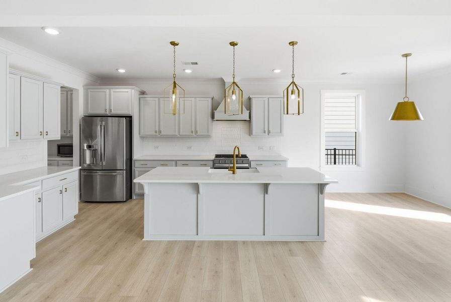 Furnished interior view inside a new home in , Ravenel (Image 7).