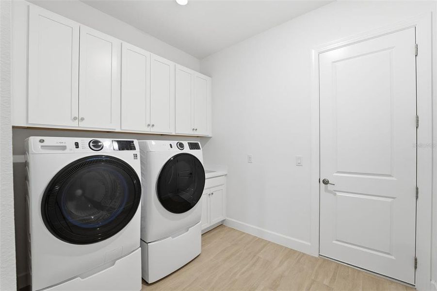 Furnished interior view inside a new home in , Wesley Chapel (Image 30). Furnished interior view inside a new home in , Wesley Chapel (Image 30).