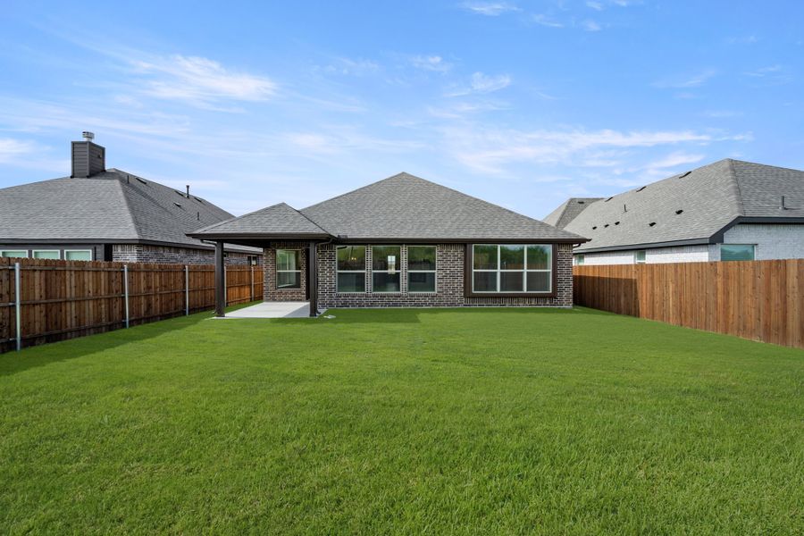 Exterior details and patio area of a home in Hulen Trails, Fort Worth (Image 21). Exterior details and patio area of a home in Hulen Trails, Fort Worth (Image 21).