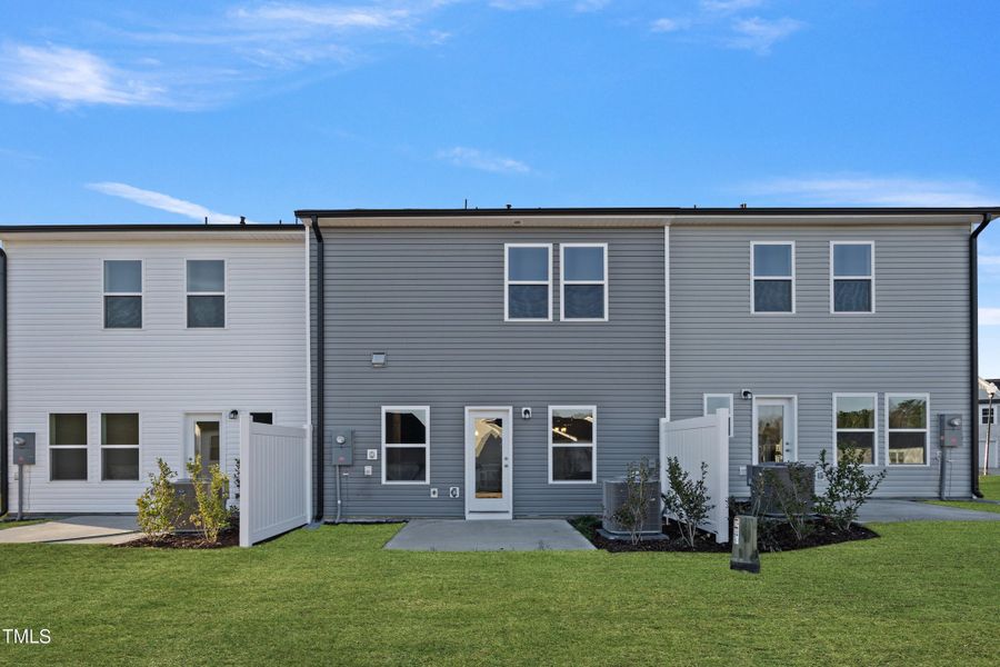 Ral_Barrington_Lot244 (9)