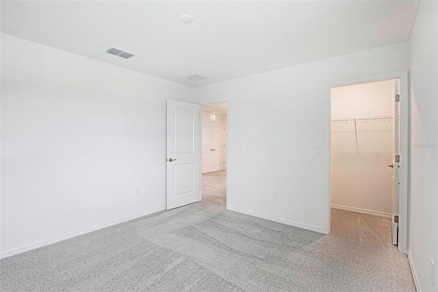 Spacious, unfurnished interior of a new home in Southpointe, Palmetto (Image 21). Spacious, unfurnished interior of a new home in Southpointe, Palmetto (Image 21).