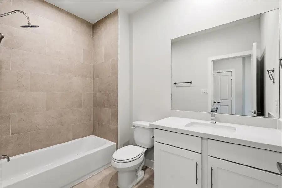 Furnished interior view inside a new home in Willowbend Point, Houston (Image 4).