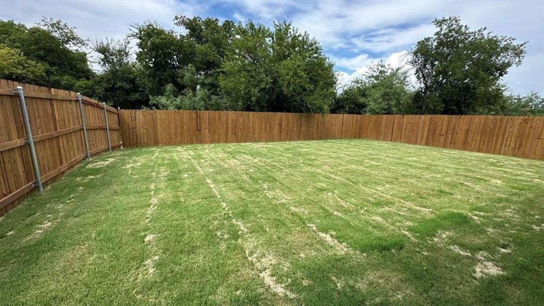 Image 24 of a home in Sunnycreek. Image 24 of a home in Sunnycreek.