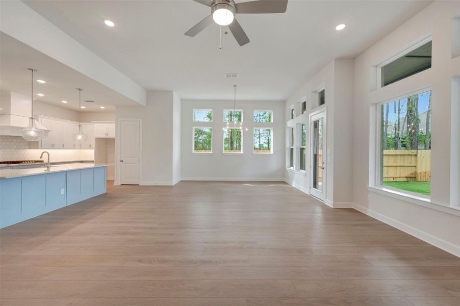 Spacious, unfurnished interior of a new home in ARTAVIA - Parkview Collection, Conroe (Image 19).