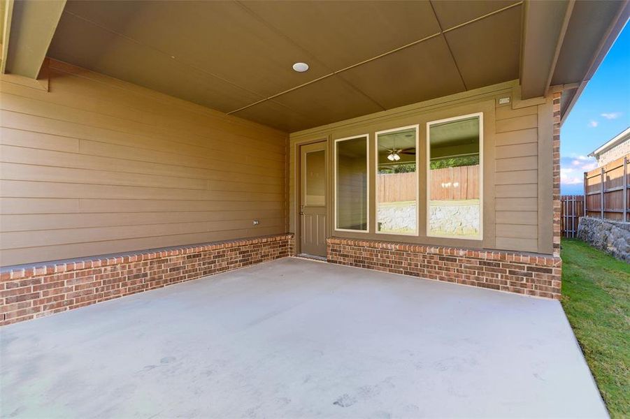 Exterior details and patio area of a home in Waterford Park, Weatherford (Image 27). Exterior details and patio area of a home in Waterford Park, Weatherford (Image 27).