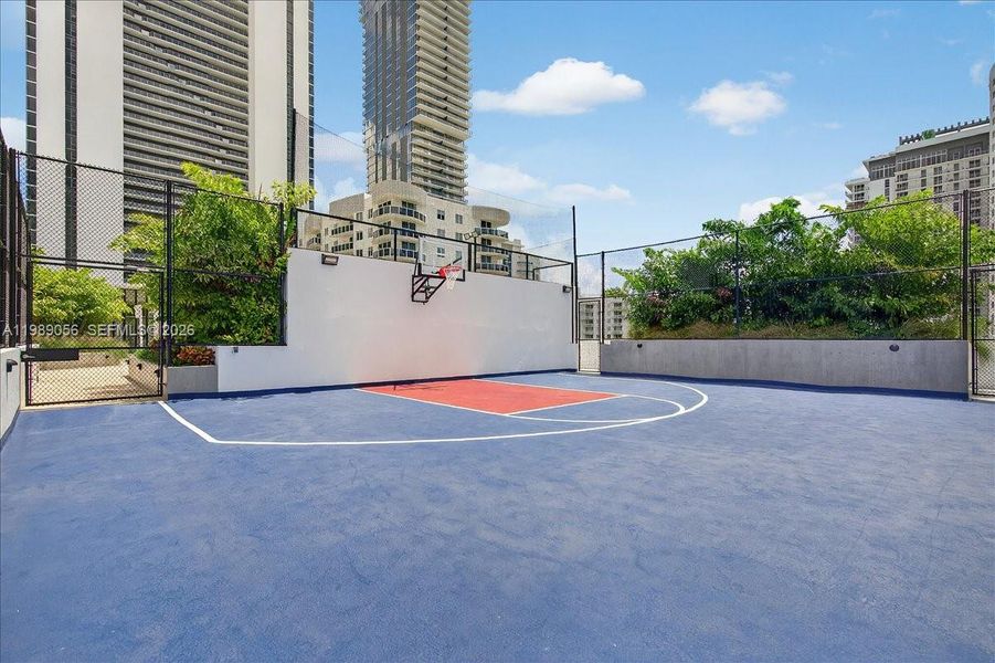 Image 71 of a home in .