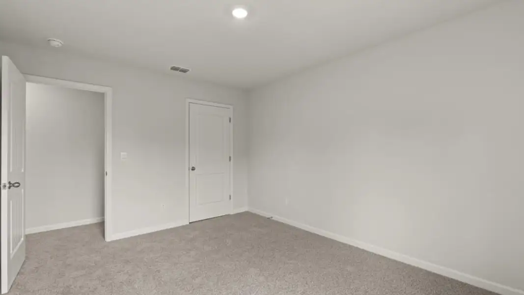 Spacious, unfurnished interior of a new home in Sheffield Highlands, Dallas (Image 35). Spacious, unfurnished interior of a new home in Sheffield Highlands, Dallas (Image 35).
