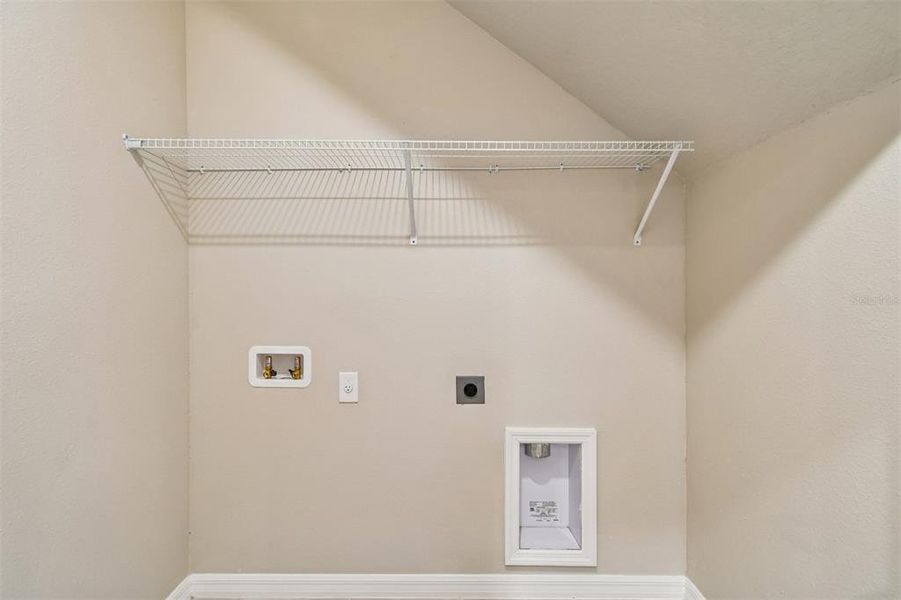 Spacious, unfurnished interior of a new home in Laureate Park at Lake Nona - Garden Series, Orlando (Image 27).