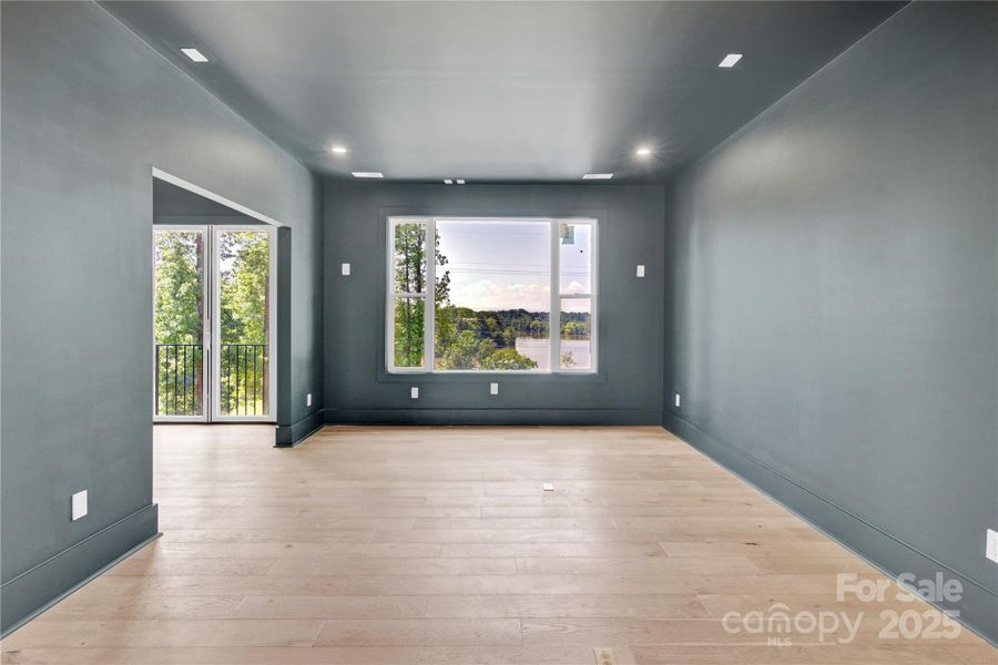 Sound proof media with projector Sound proof media with projector