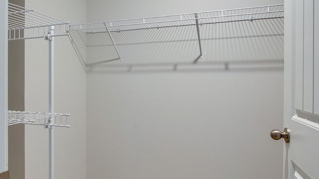 Spacious, unfurnished interior of a new home in The Parks, White House (Image 27).