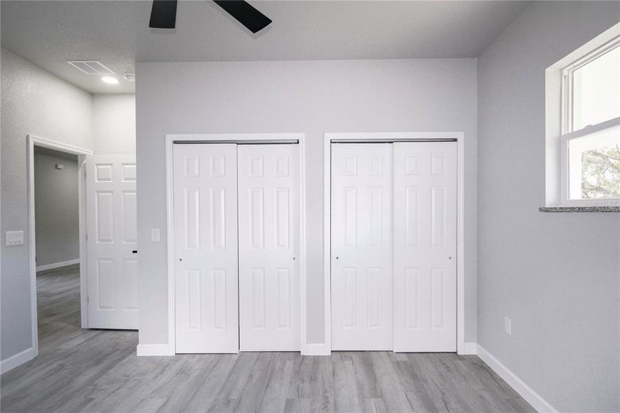 Spacious, unfurnished interior of a new home in , Sebring (Image 26).