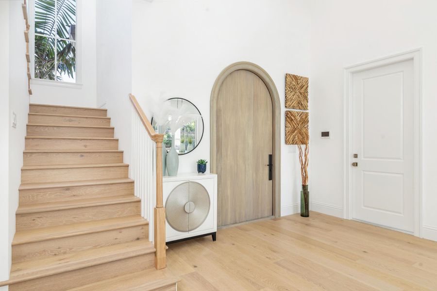 Furnished interior view inside a new home in , West Palm Beach (Image 10).