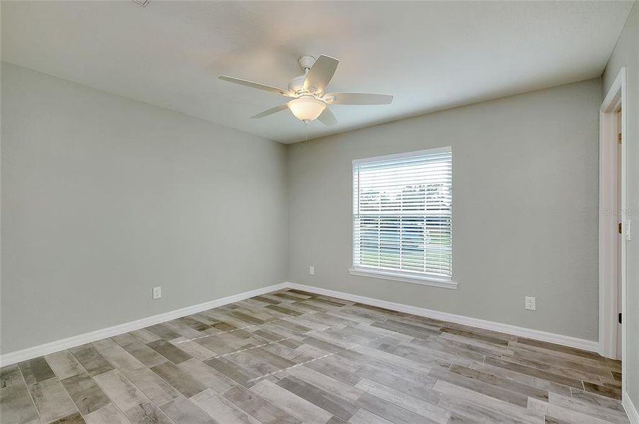 Spacious, unfurnished interior of a new home in , Englewood (Image 43).