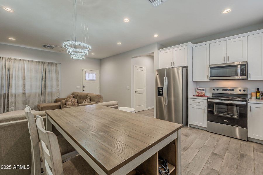 Dining Area Dining Area