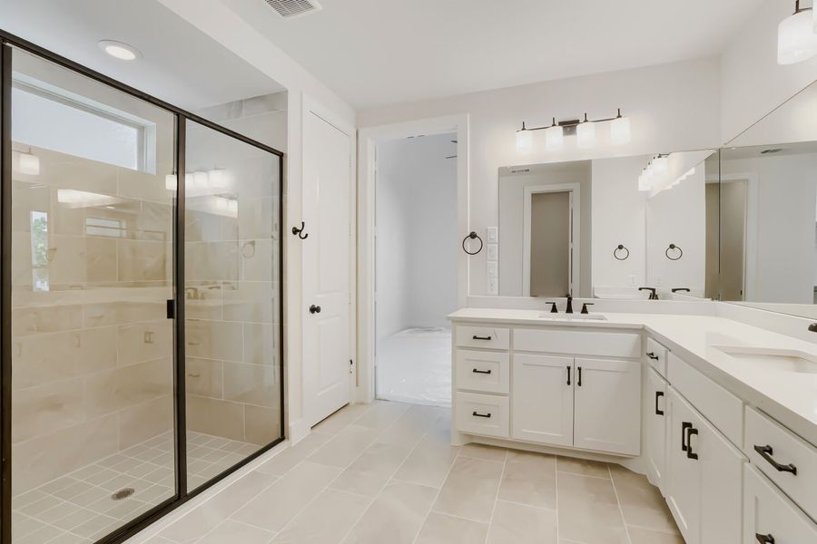 4420 Daisy - Primary Bathroom 4420 Daisy - Primary Bathroom
