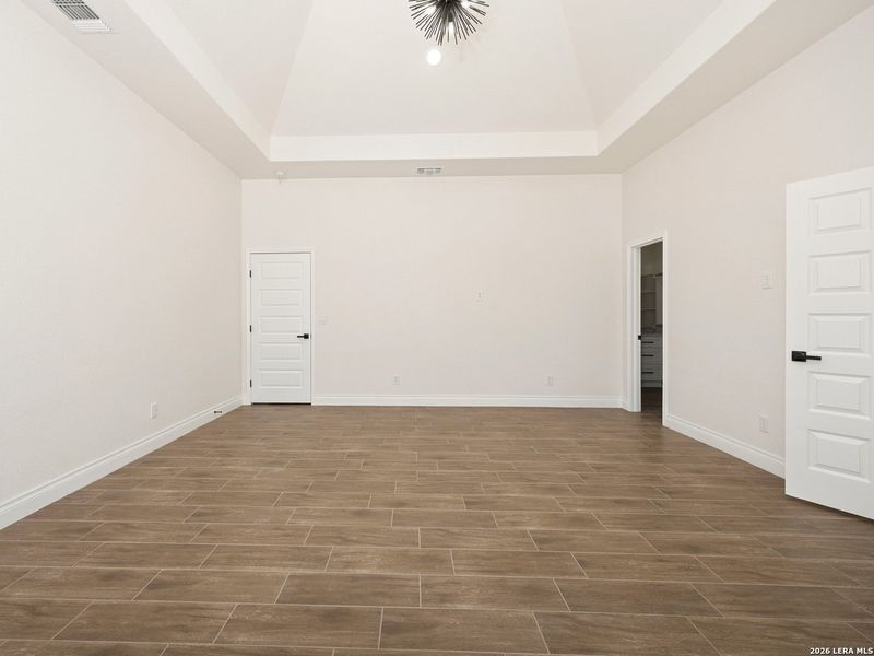 Spacious, unfurnished interior of a new home in , Elmendorf (Image 22).