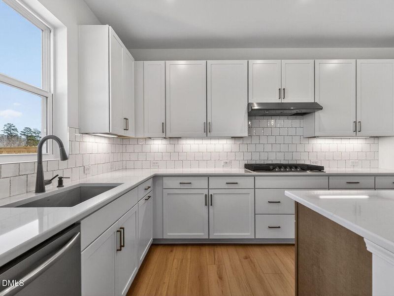 017-1280x960-kitchen