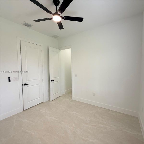 Spacious, unfurnished interior of a new home in , Lehigh Acres (Image 30).