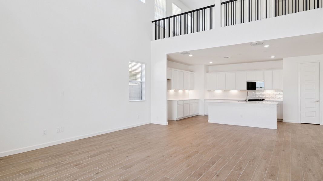 Representative unfurnished interior of a home built from the Apache by D.R. Horton in Zanjero Pass, Glendale (Image 15).