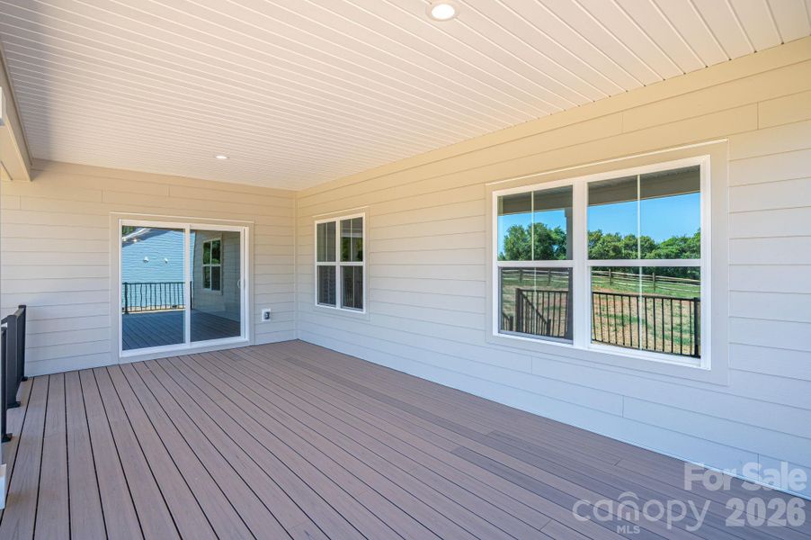Exterior details and patio area of a home in , Maiden (Image 16).