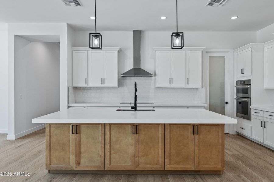 3933 E Freeman Ln-14