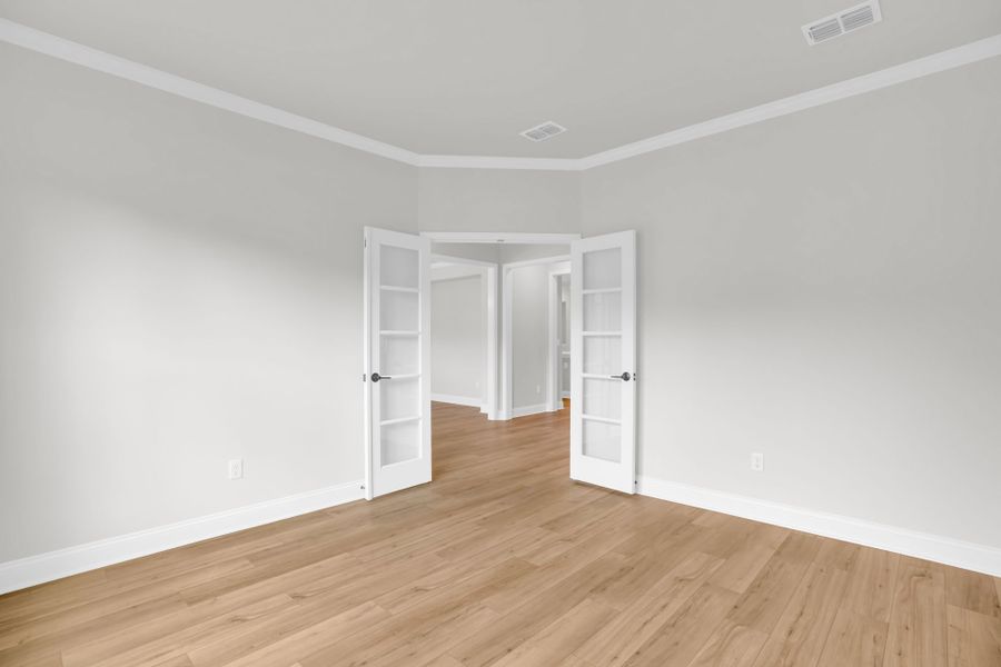 Spacious, unfurnished interior of a new home in Carriage Estates, Lexington (Image 46).