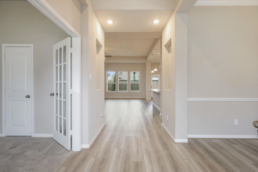 Spacious, unfurnished interior of a new home in , West Columbia (Image 15).