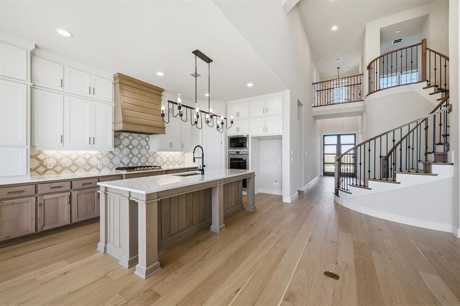 Furnished interior view inside a new home in Star Trail, Prosper (Image 13).